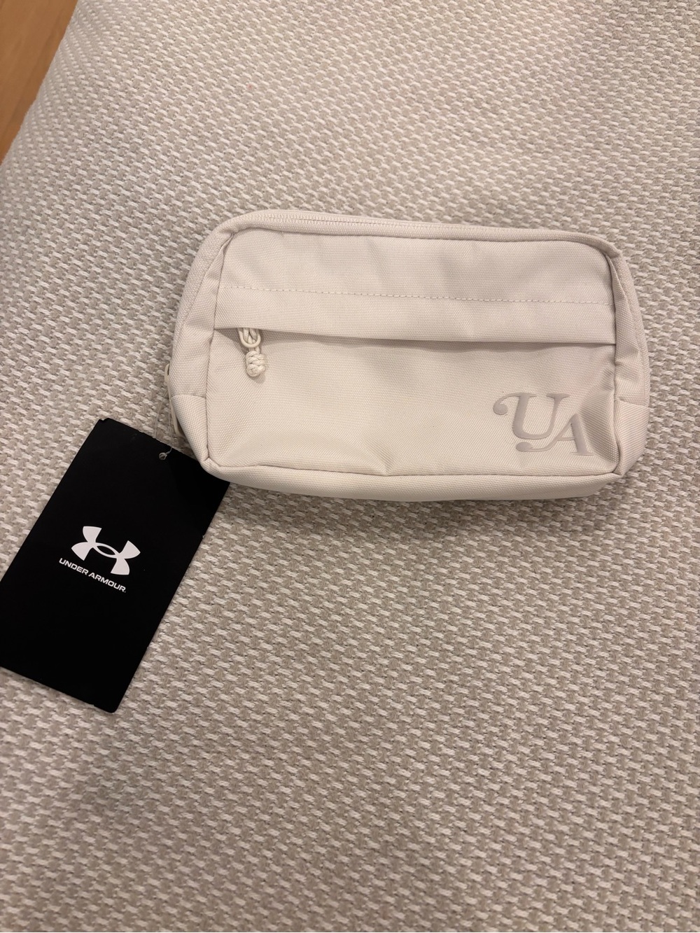 Unisex Under Armour White UA Belt Bag